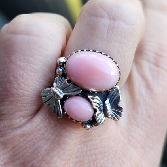 Handmade Sterling Silver 925 Queen Pink Conch Butterfly Duo Ring Size 8 - Picture 1 of 9